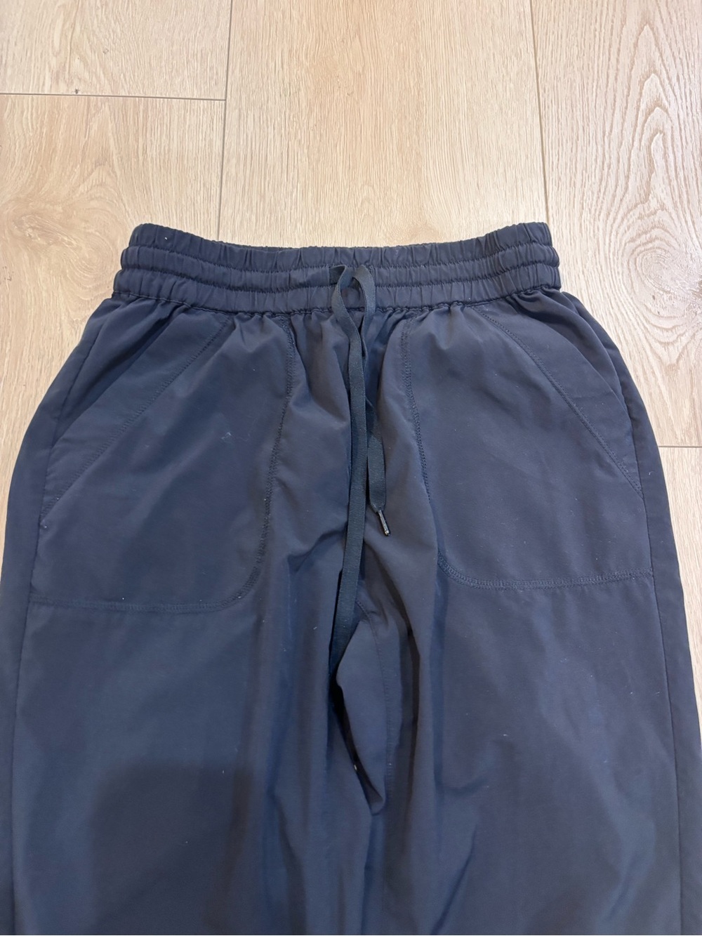ARITZIA TNA JOGGER - Picture 4 of 5